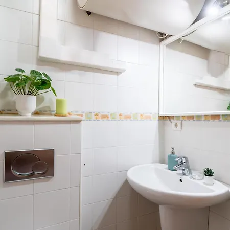 Edomus San Jacinto Apartment *